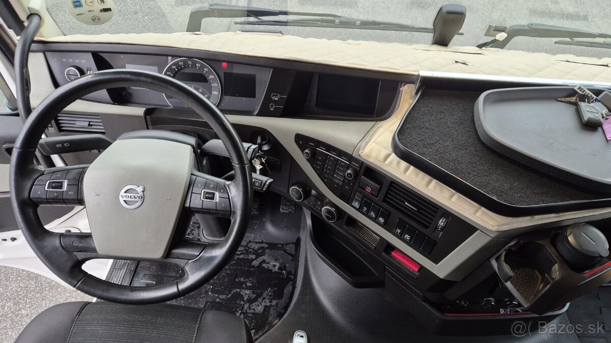 Prodá VOLVO FH 500 XL 4X2 EURO 6 - 5