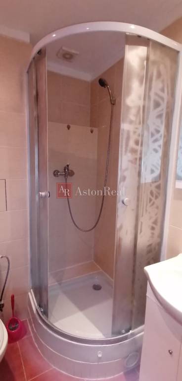 IBA U NÁS Vkusný 1+1, 34m2, rekonštr., zariadený, Hurbanova - 5