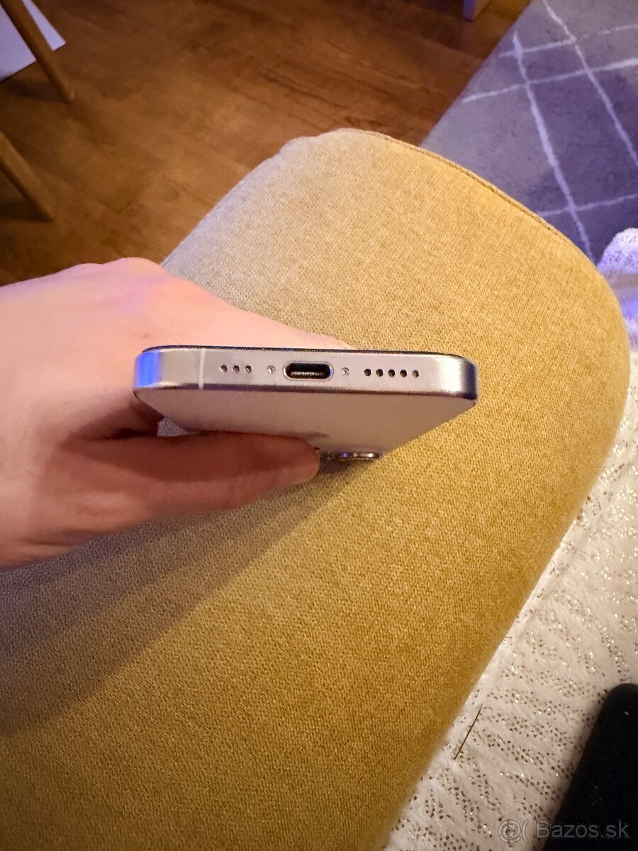 Apple iPhone 15 Pro - 5