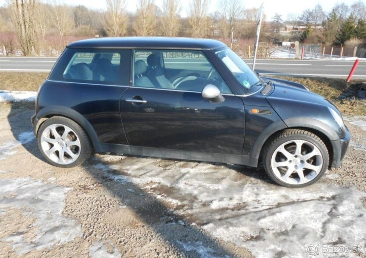 Mini One 1,6 66 kW Serviska KLIMA benzín - 5