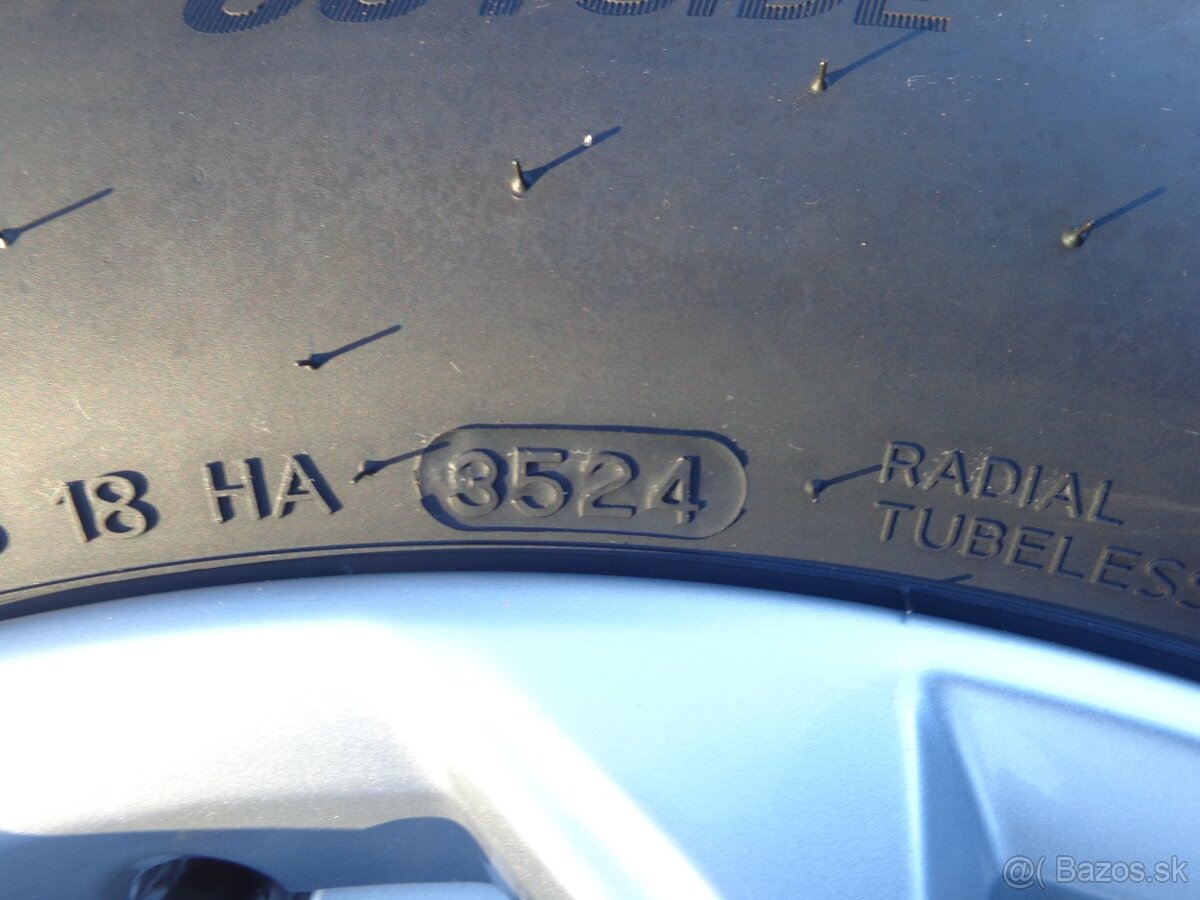 5x120 R16 VW Multivan Transporter Caravelle letne 215/65R16C - 5