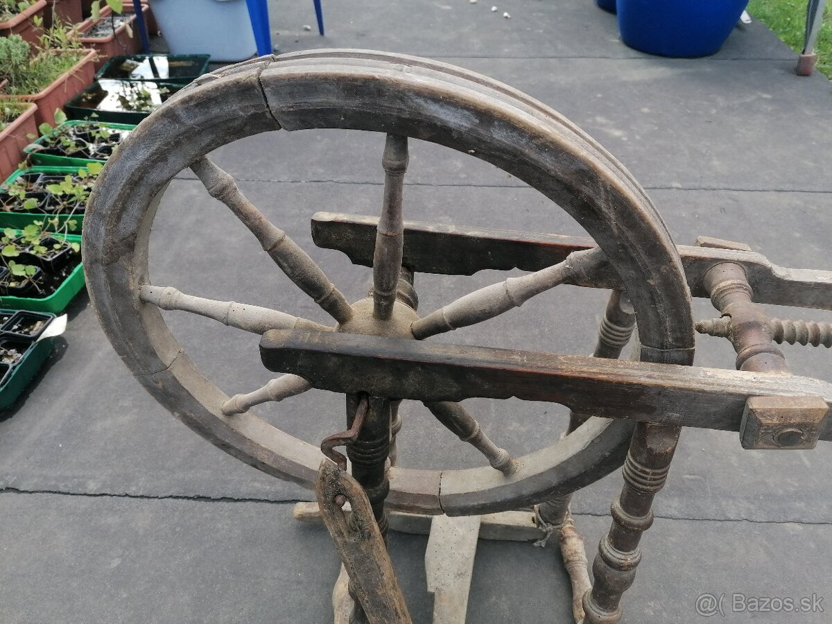Predám starožitný kolovrátok - 5