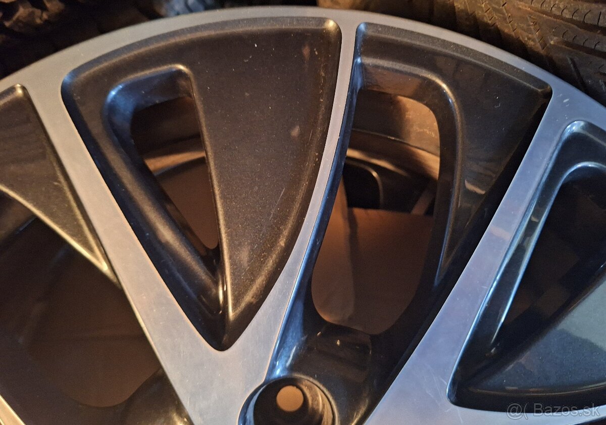 alu kolesá SUZUKI S CROSS R17 - 5