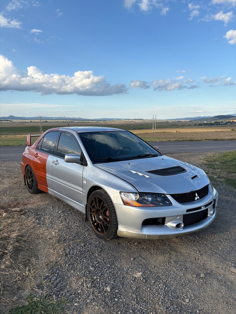 Mitsubishi Lancer Evo 8 - 5