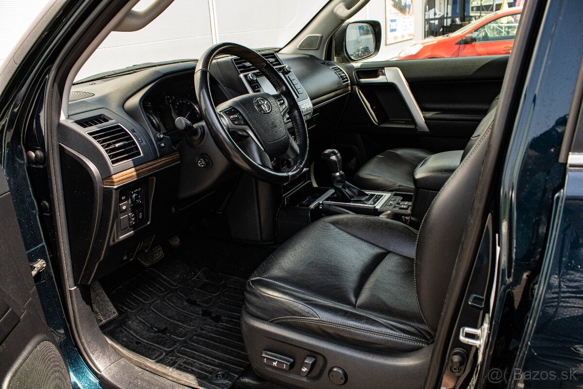 Toyota Land Cruiser Executive 2.8D 130kW 4x4 A/T