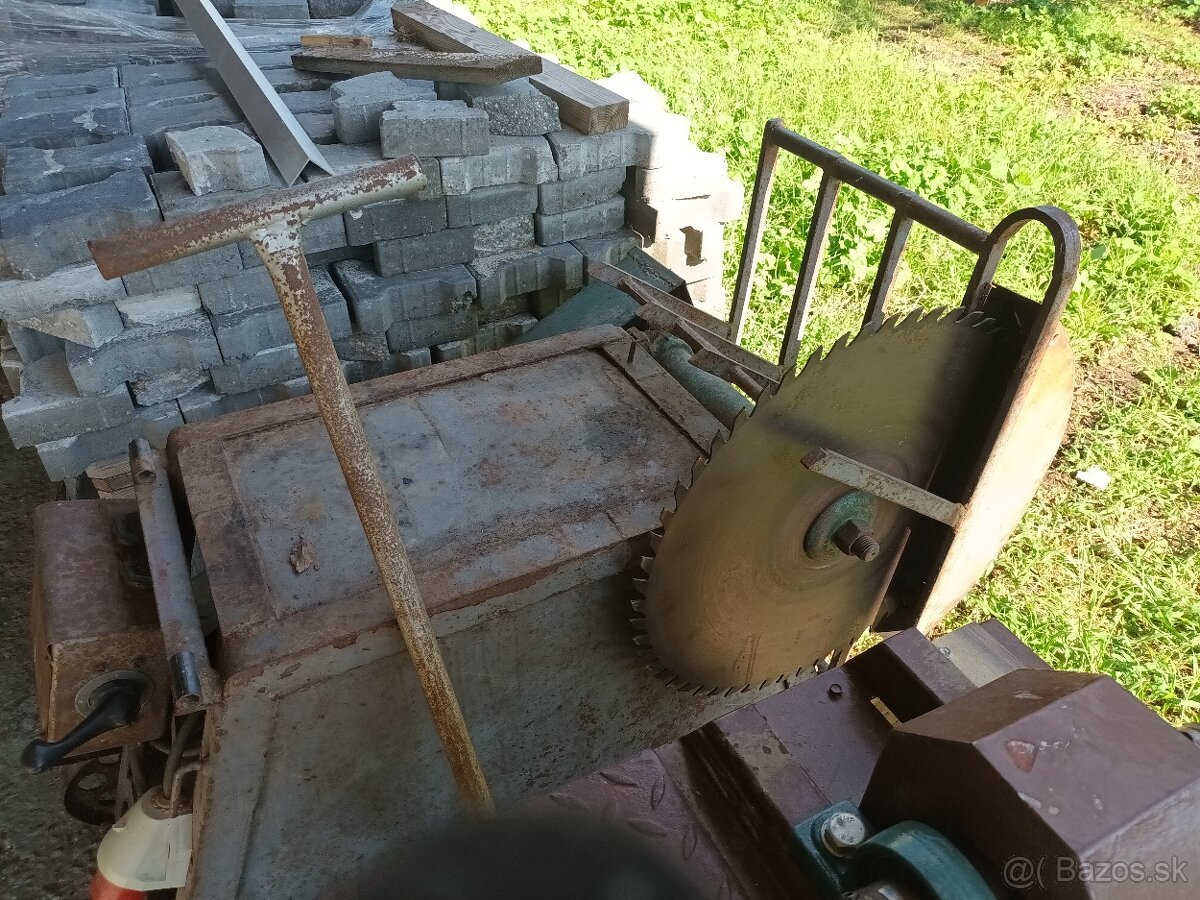 Cirkulár a štiepačka dreva - 5