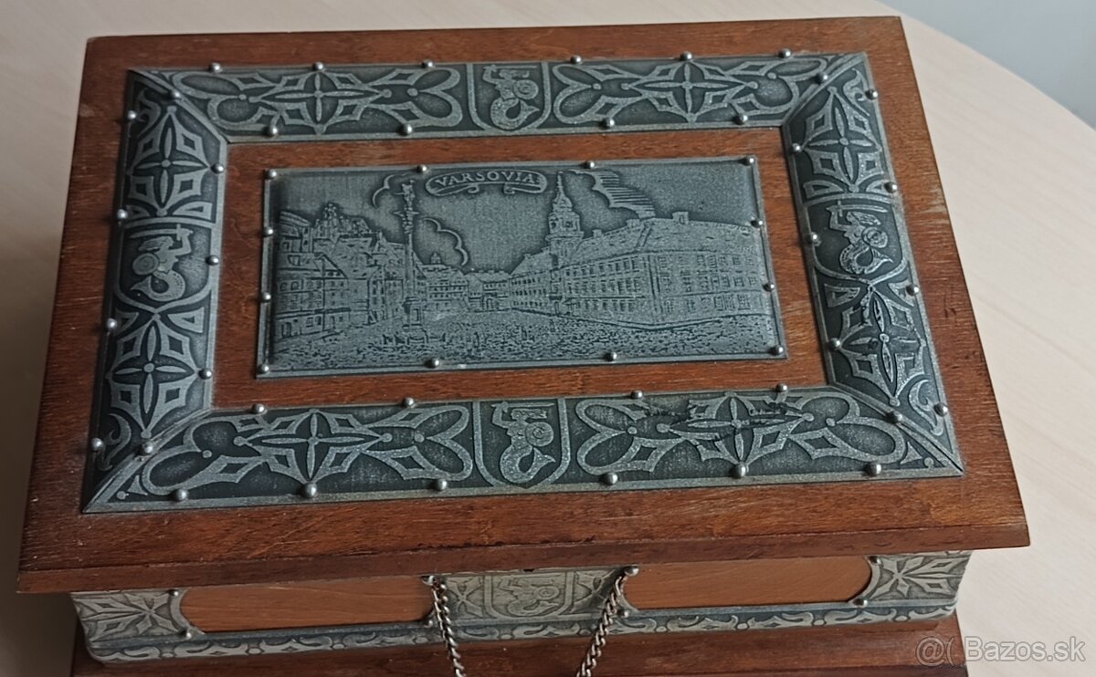 VINTAGE SKRINKA S KLUCIKOM - IBA OSOBNÝ ODBER - 5