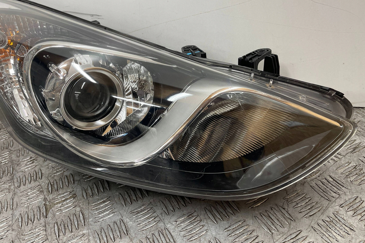 Hyundai i30 II 2 2012- pravé predné svetlo - 5