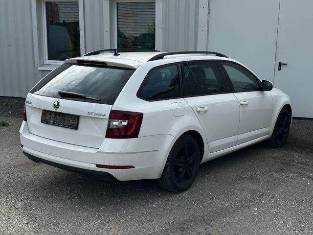 Škoda Octavia 3 Combi 2.0 TDI 110kW DSG - 5