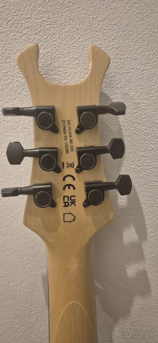 Predám elektrickú gitaru Harlem X a 15w AMP - 5