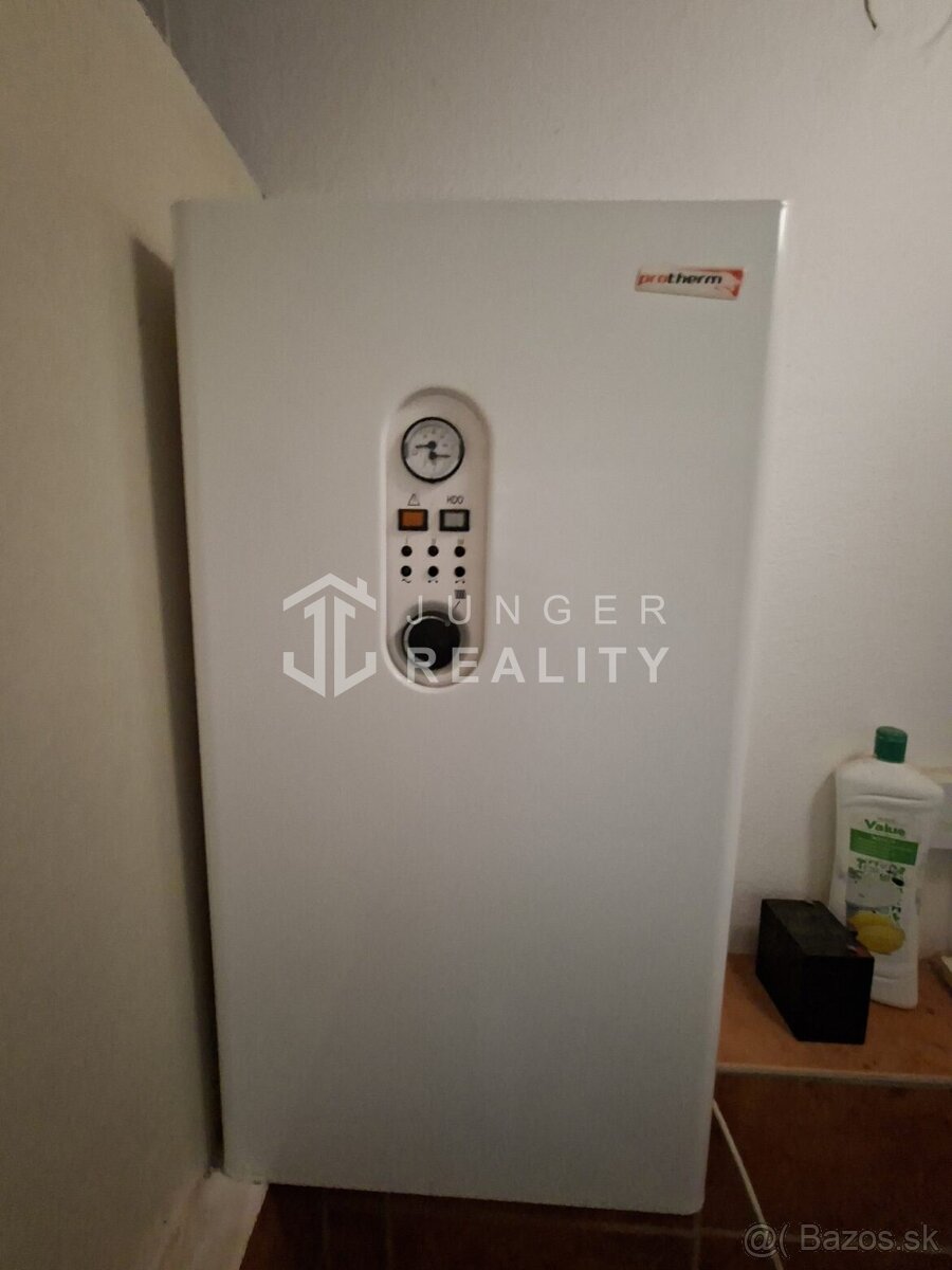 Exkluzívne – Na predaj obchodný priestor v Lubeníku - 5