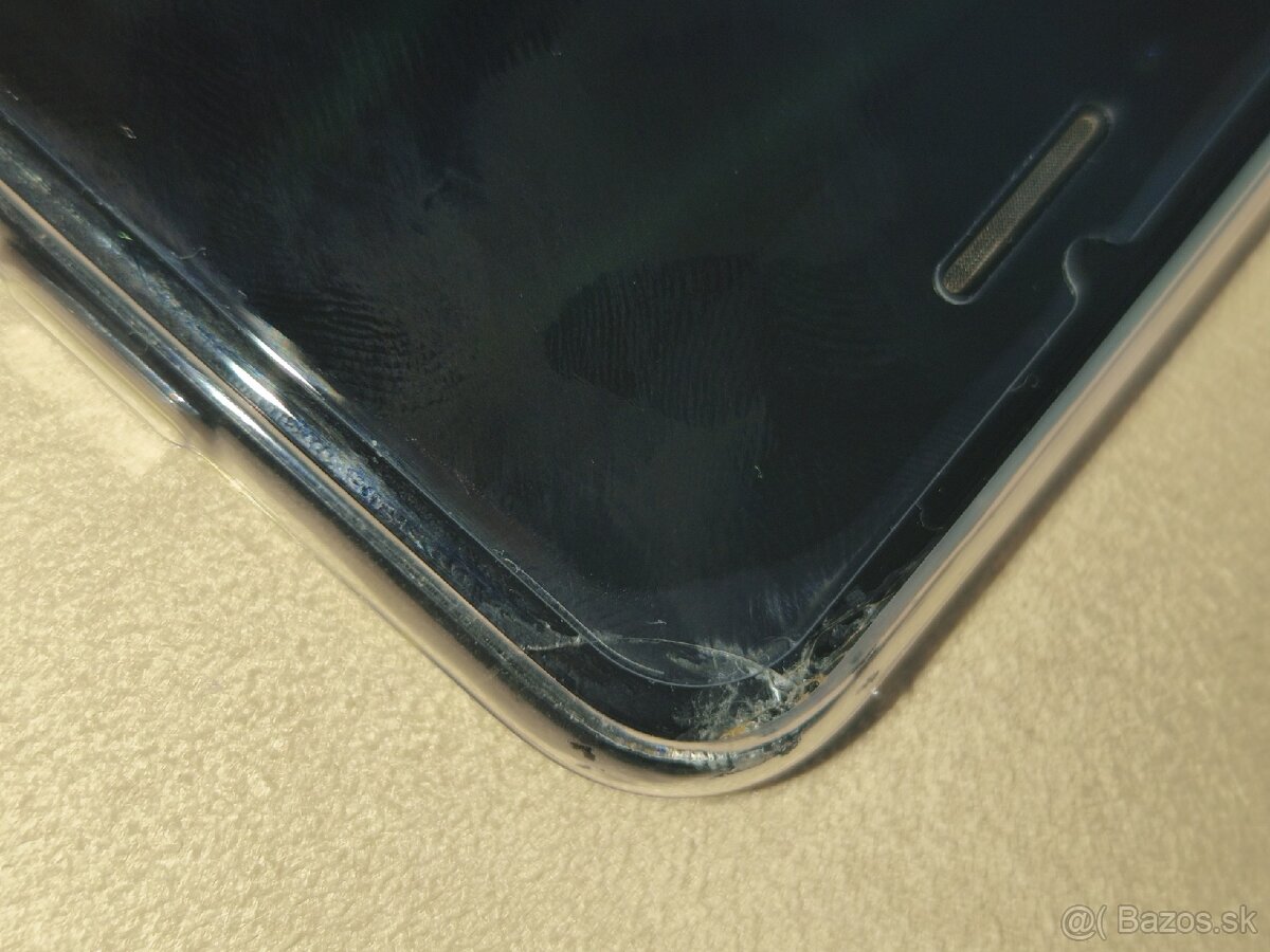 256GB Jet Black iPhone 7 - 5