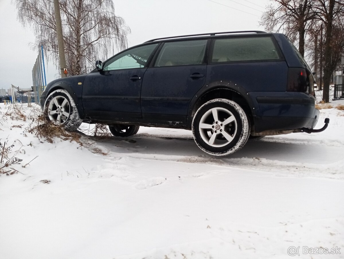 Volkswagen Passat 1.9Tdi 81kw syncro - 5