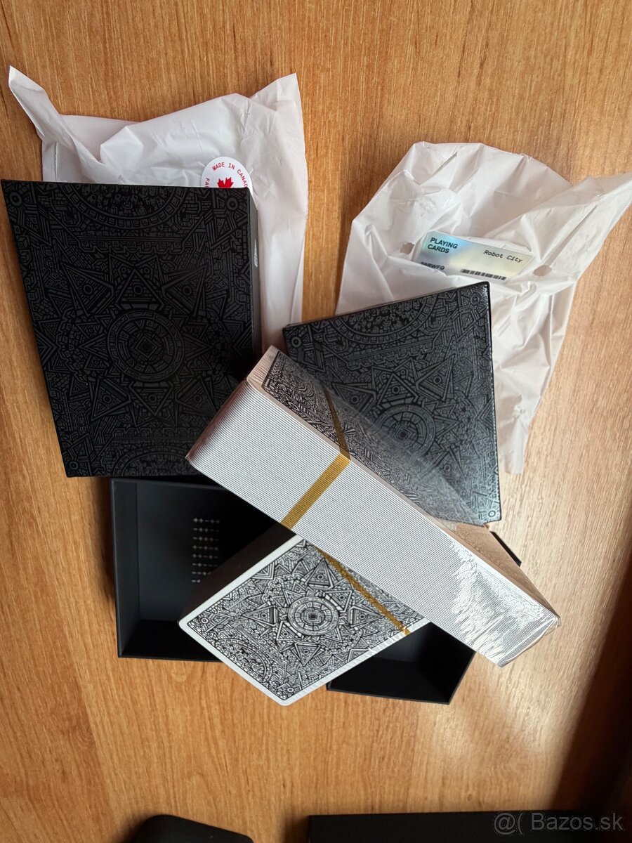 Dbrand robot city hracie karty - 5