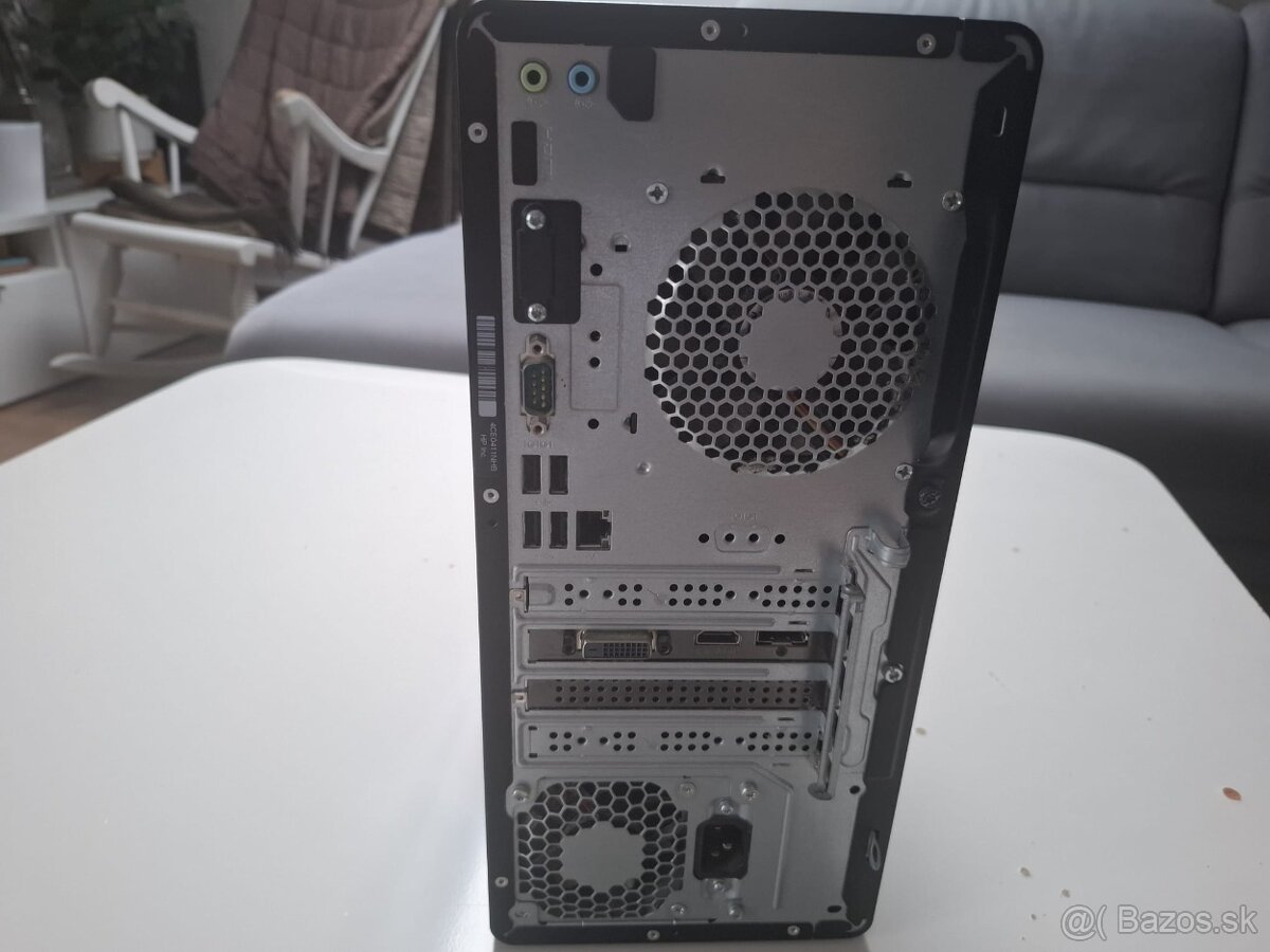 Predám starší herný počítač od HP - 5