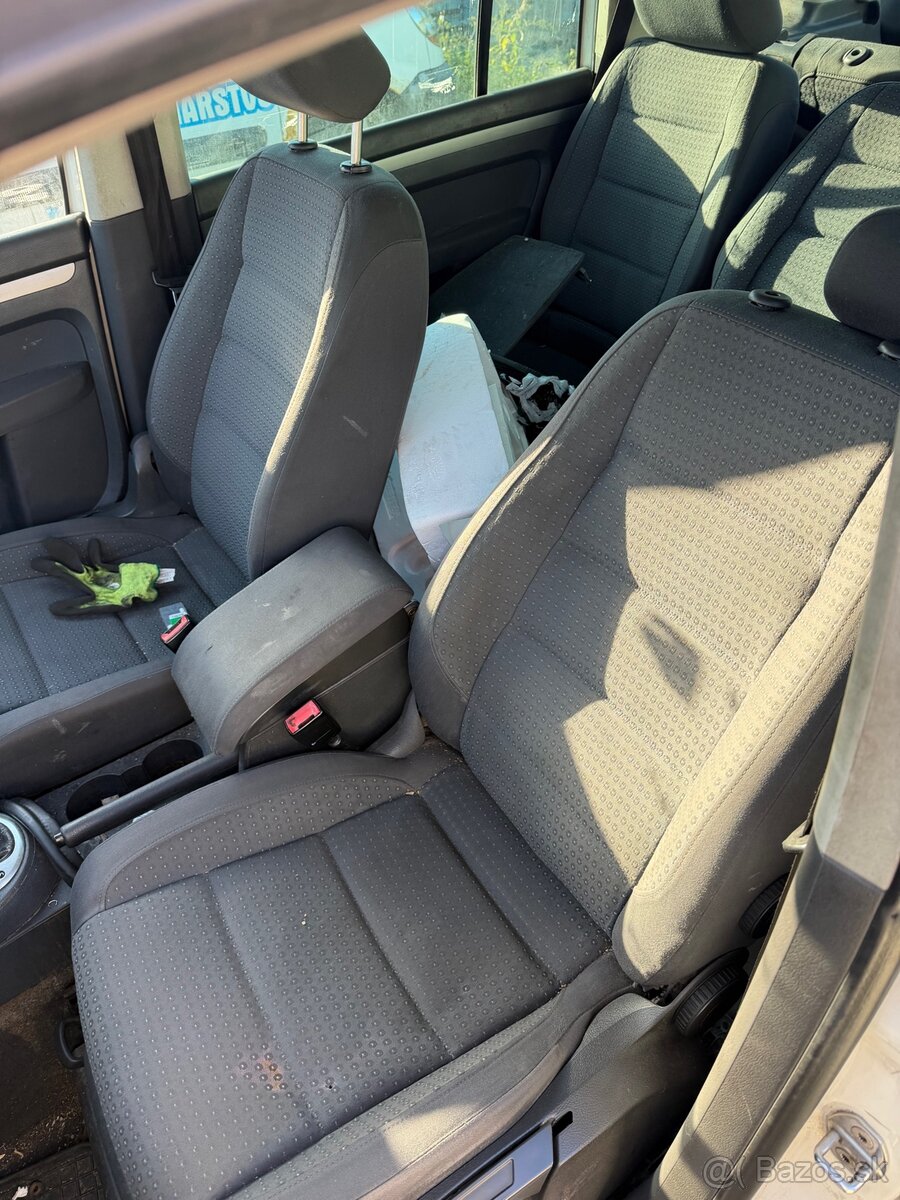 Rozpredám vw touaran 2.0tdi dsg - 5