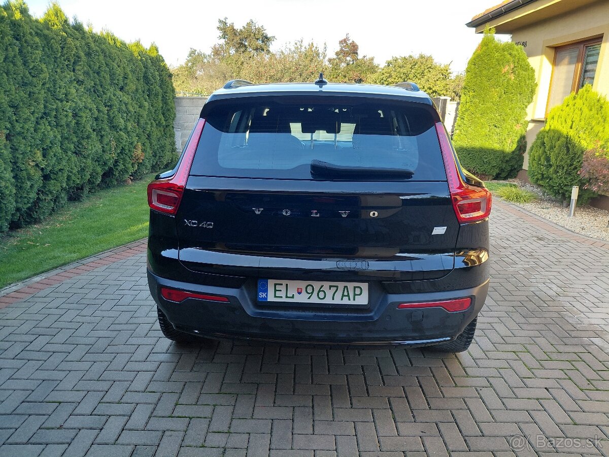 Volvo XC40 Core Recharge Pure elektric 2WD - 5