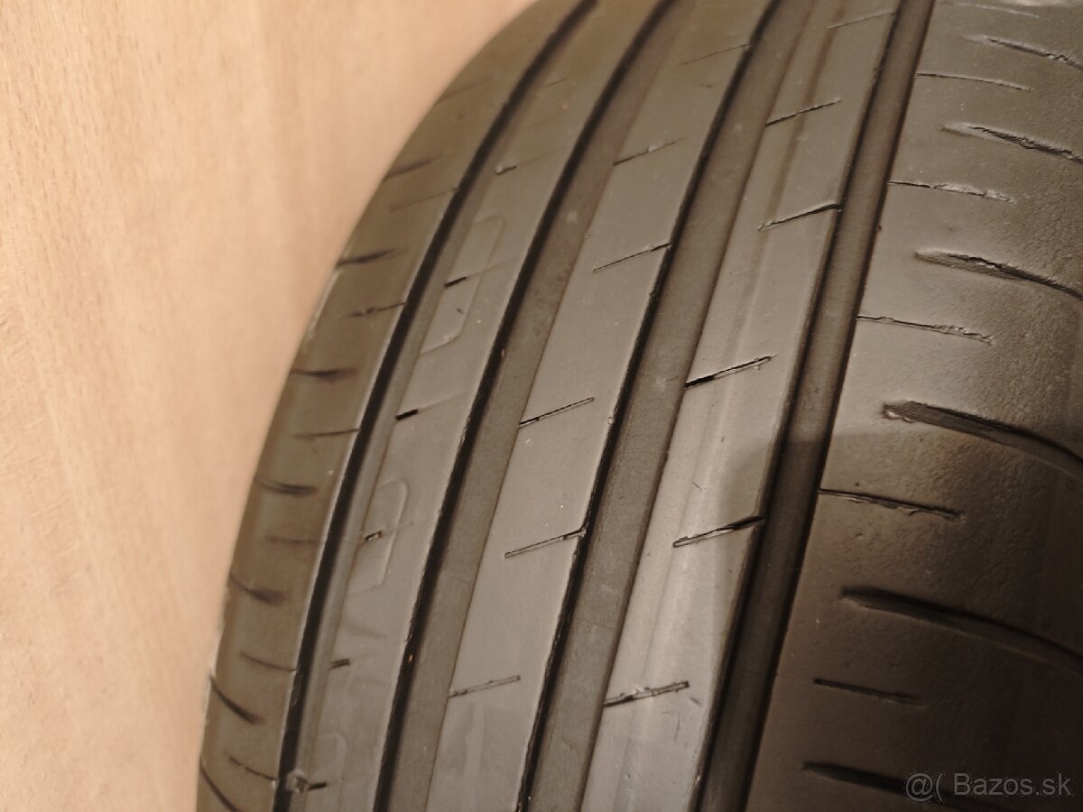 GoodYear 205/55 R17 - 5