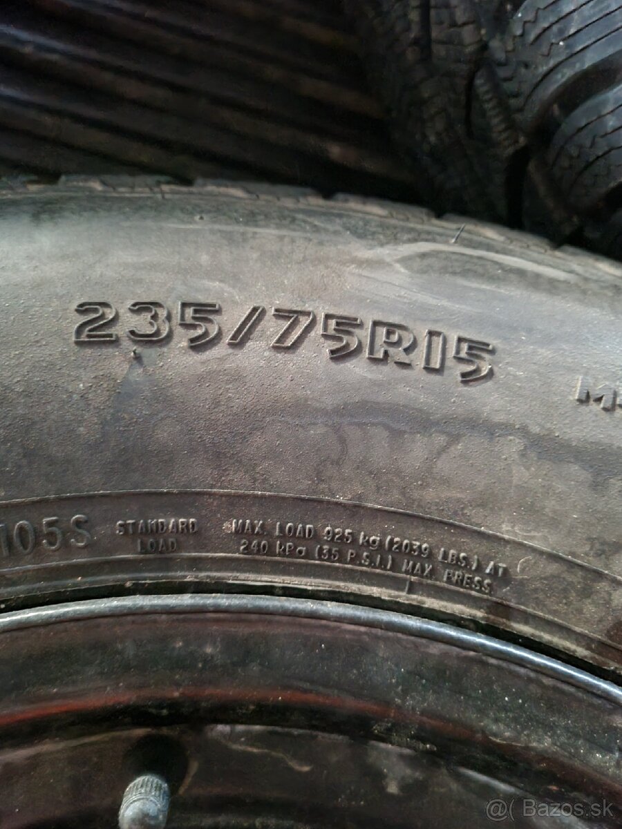 Zimné pneu 235 75 r15 - 5