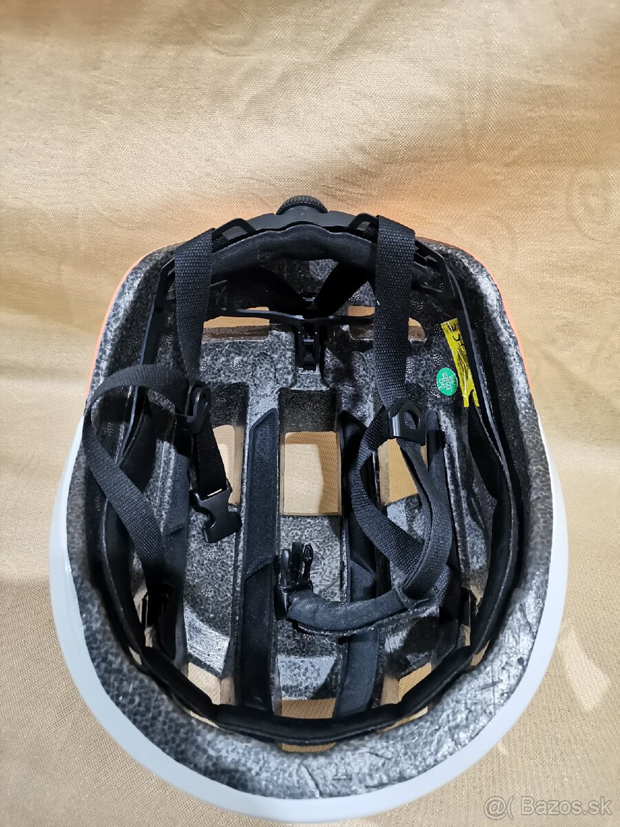 Predám cyklistickú prilbu 55/62 repliku - 5