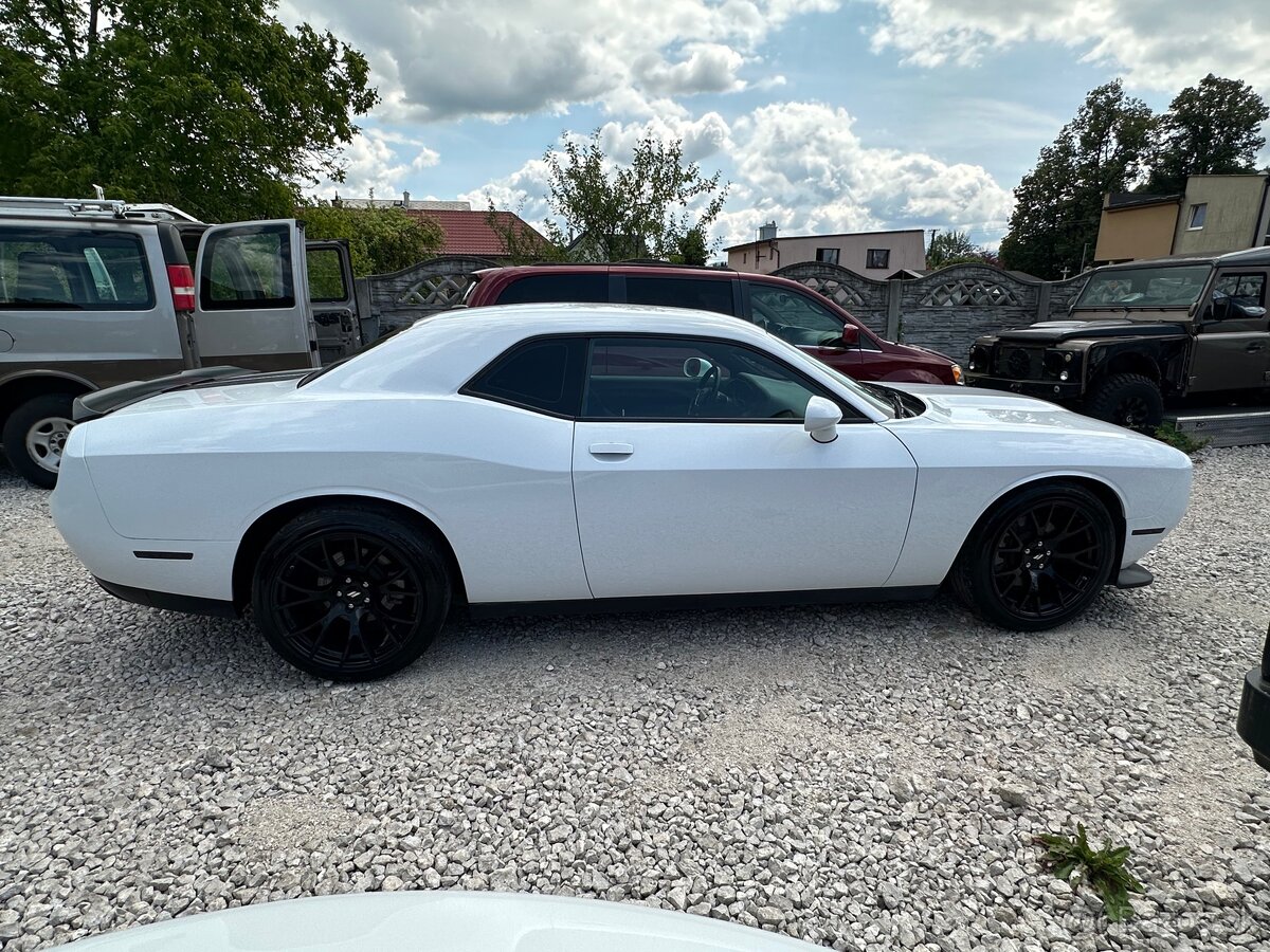 2023 Dodge Challenger 5,7 V8 Automat 30000km - 5