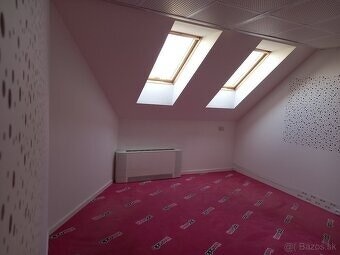 Dvojpodlažný priestor v centre Košíc pri pešej zóne - 5