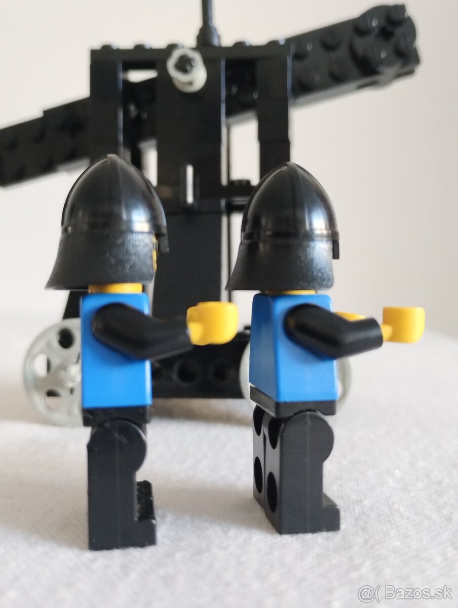 LEGO Castle 6030 Catapult - 5
