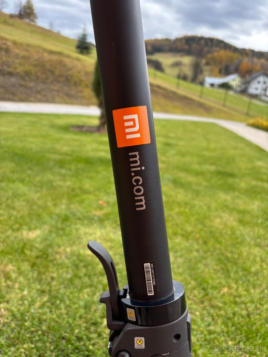Elektricka kolobežka Xiaomi Mi Electric Scooter Pro 2 - 5