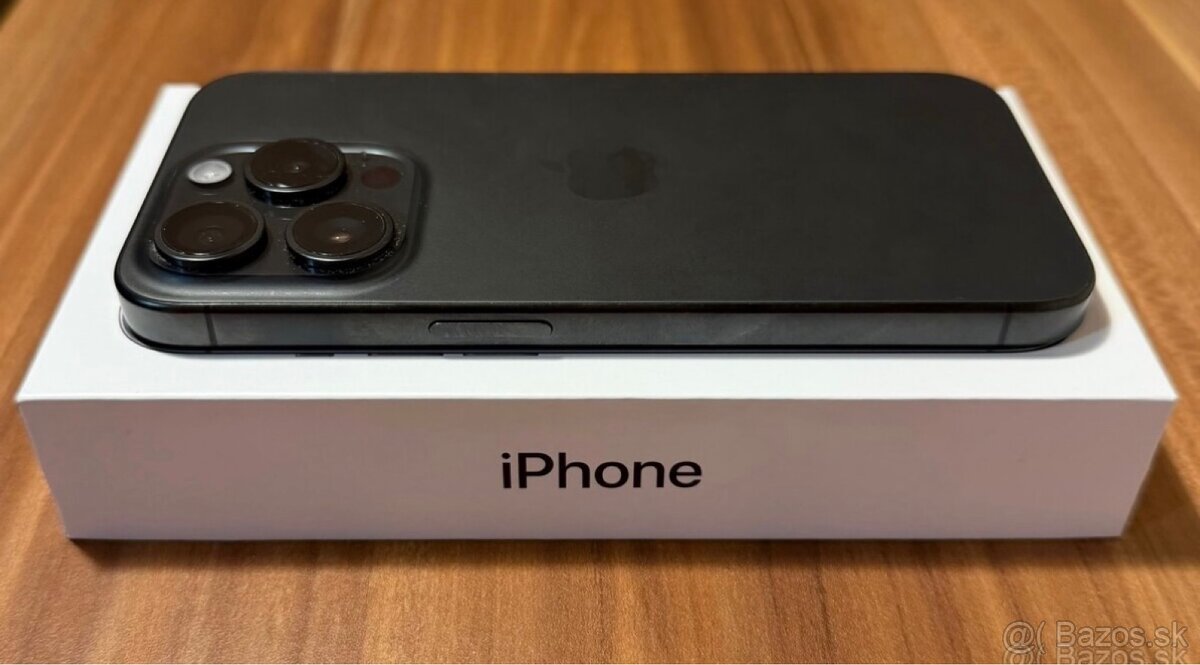 iPhone 15 Pro, Black Titanium 256GB - 5