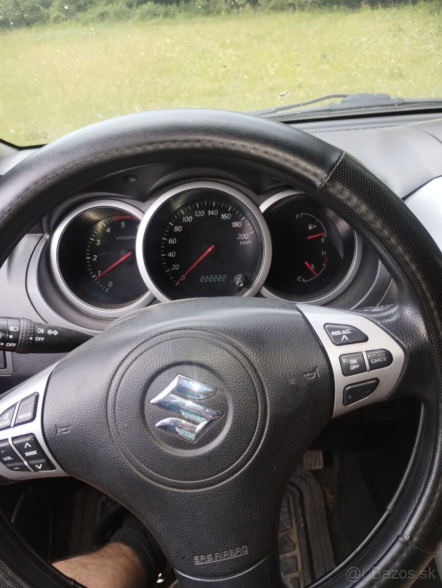 Suzuki Grand Vitara - 5