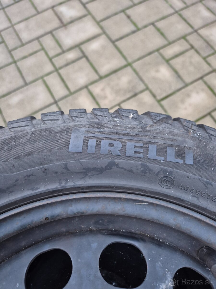 Pirelli Sottozero3 205/55 R16 aj s diskami - 5