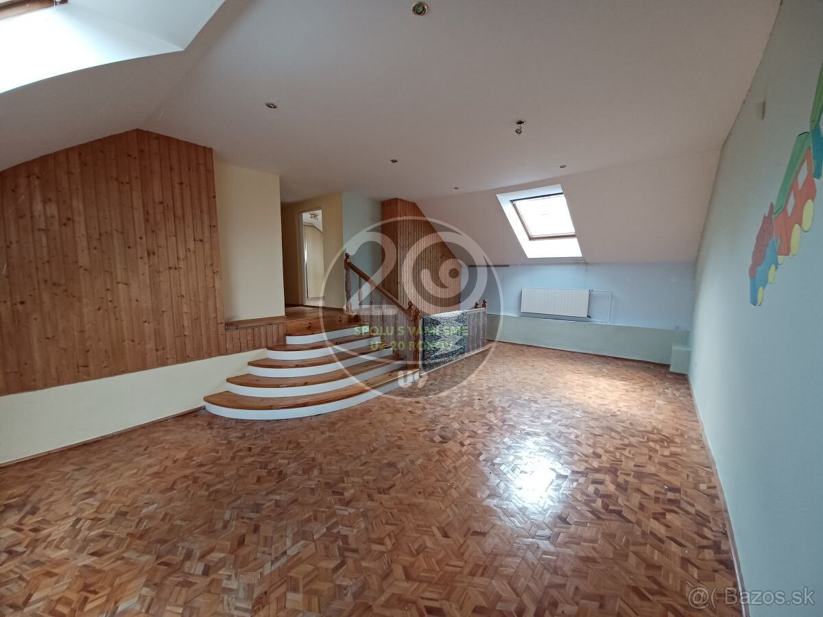 Dražba rodinného domu na Matejovskom námestí v Poprade - čas - 5