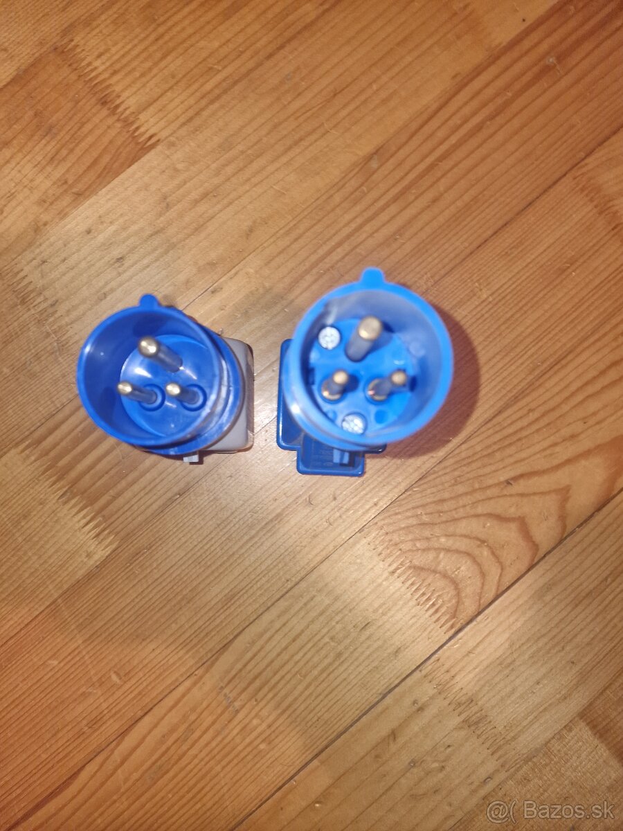 Redukcia 230V na Trojkolik na karavan - 5