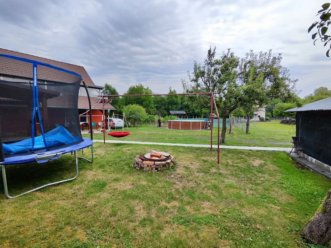 Priestranný rodinný dom - 5