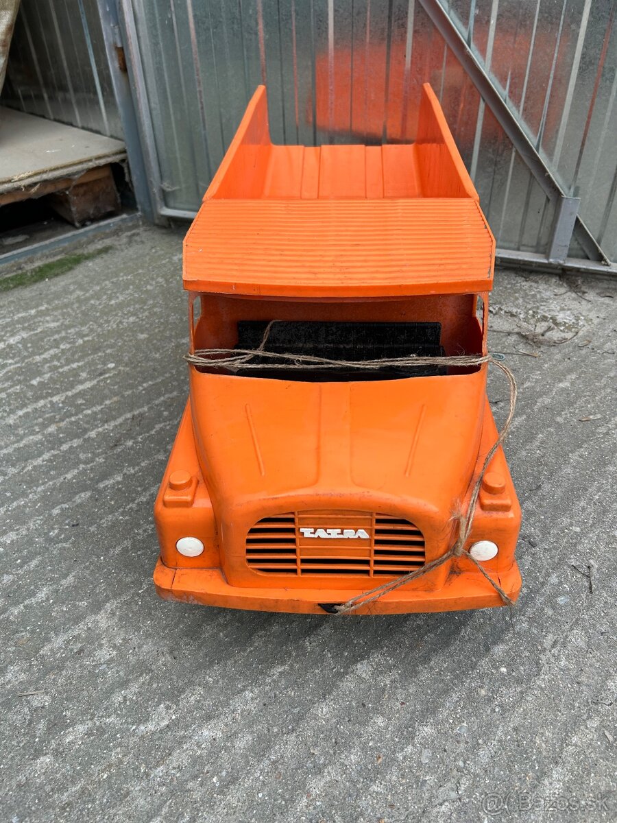 Predám - Tatra 148 - 5