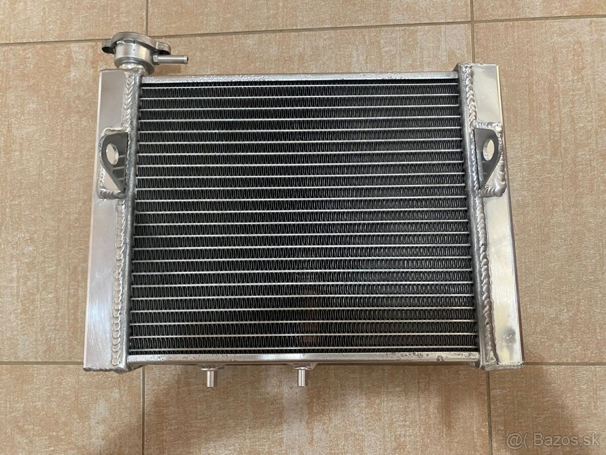 CELOHLINÍKOVÝ CHLADIČ CAN-AM OUTLANDER 500/650/800 2007-2014
