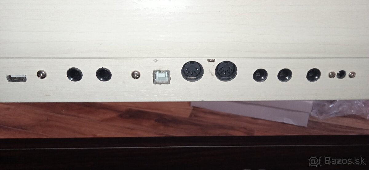 Digitálne piano s kladivkovou mechanikou - 88 kláves - 5