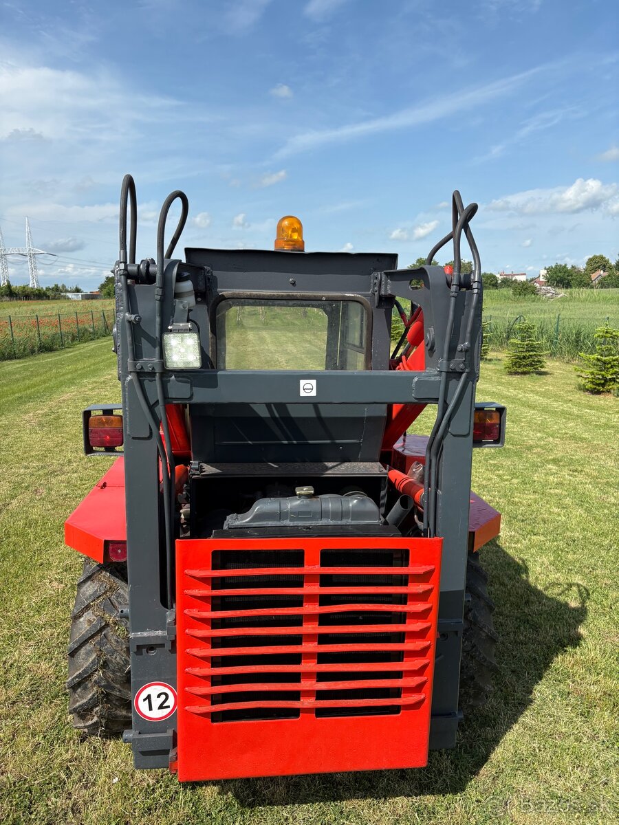 Predám nakladač UNC 060 - 5