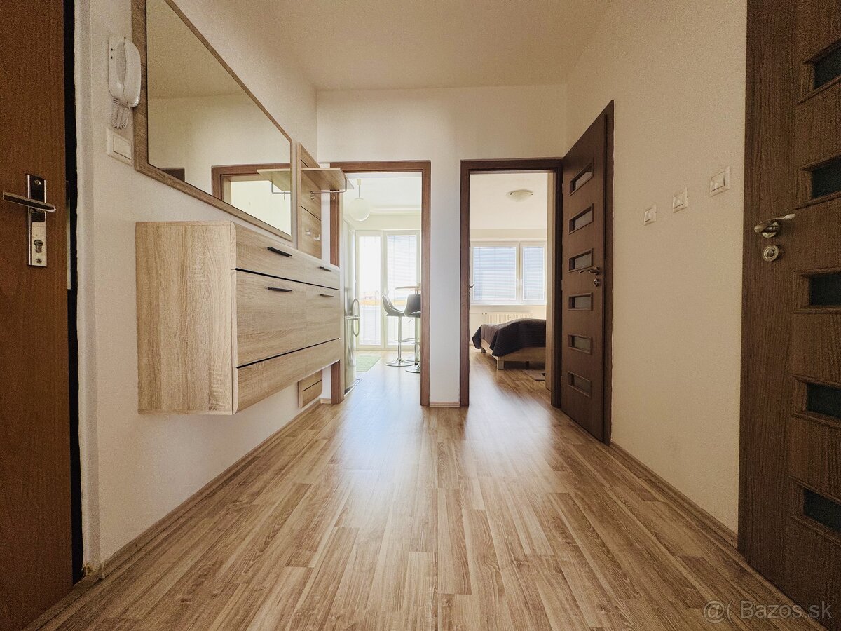 REZERVÁCIA Na predaj: Štýlový, kompletne zariadený 2-iz - 5