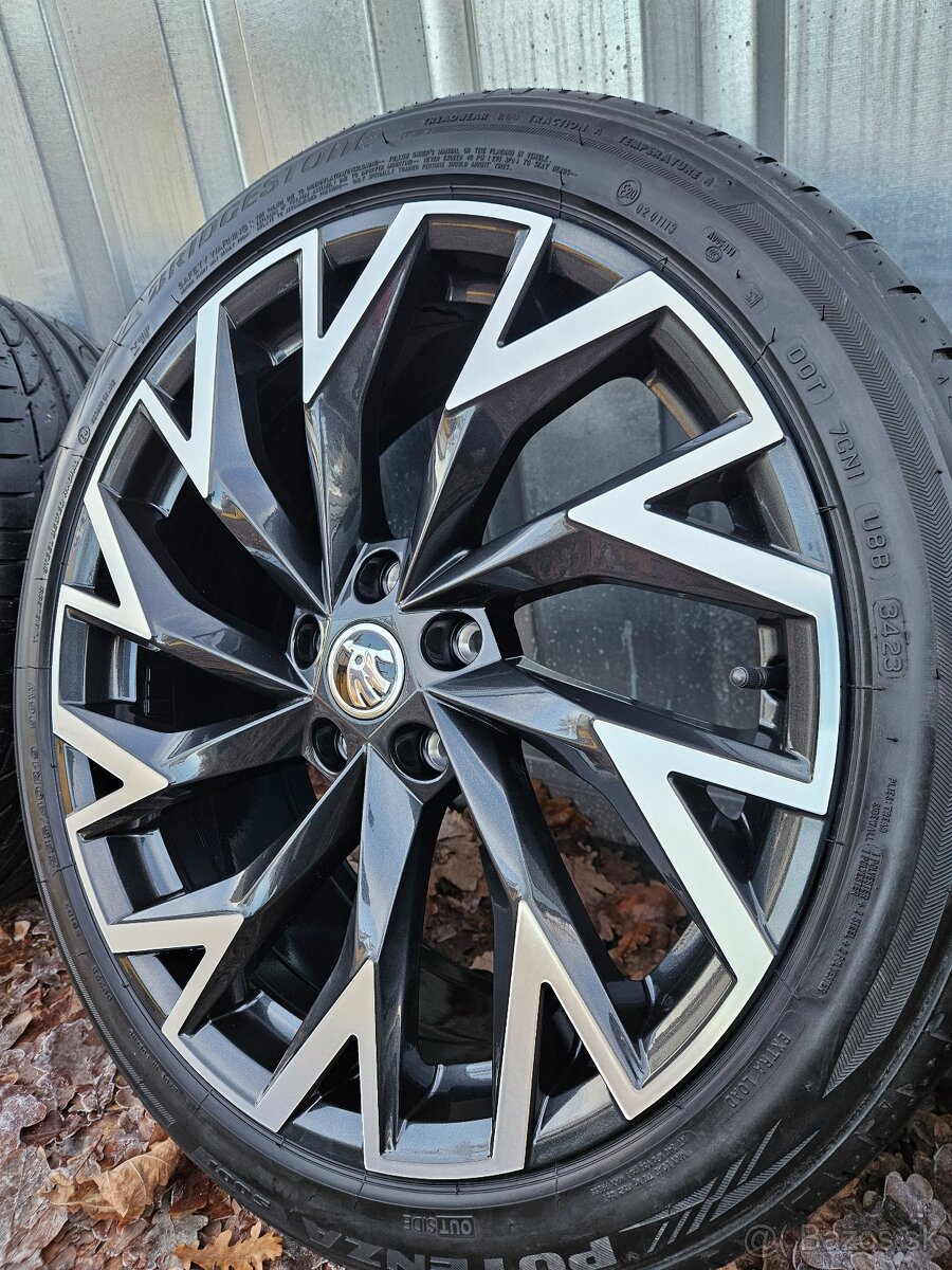 Letní alu kola Helix 19" Škoda Superb 235/40 R19 - 5