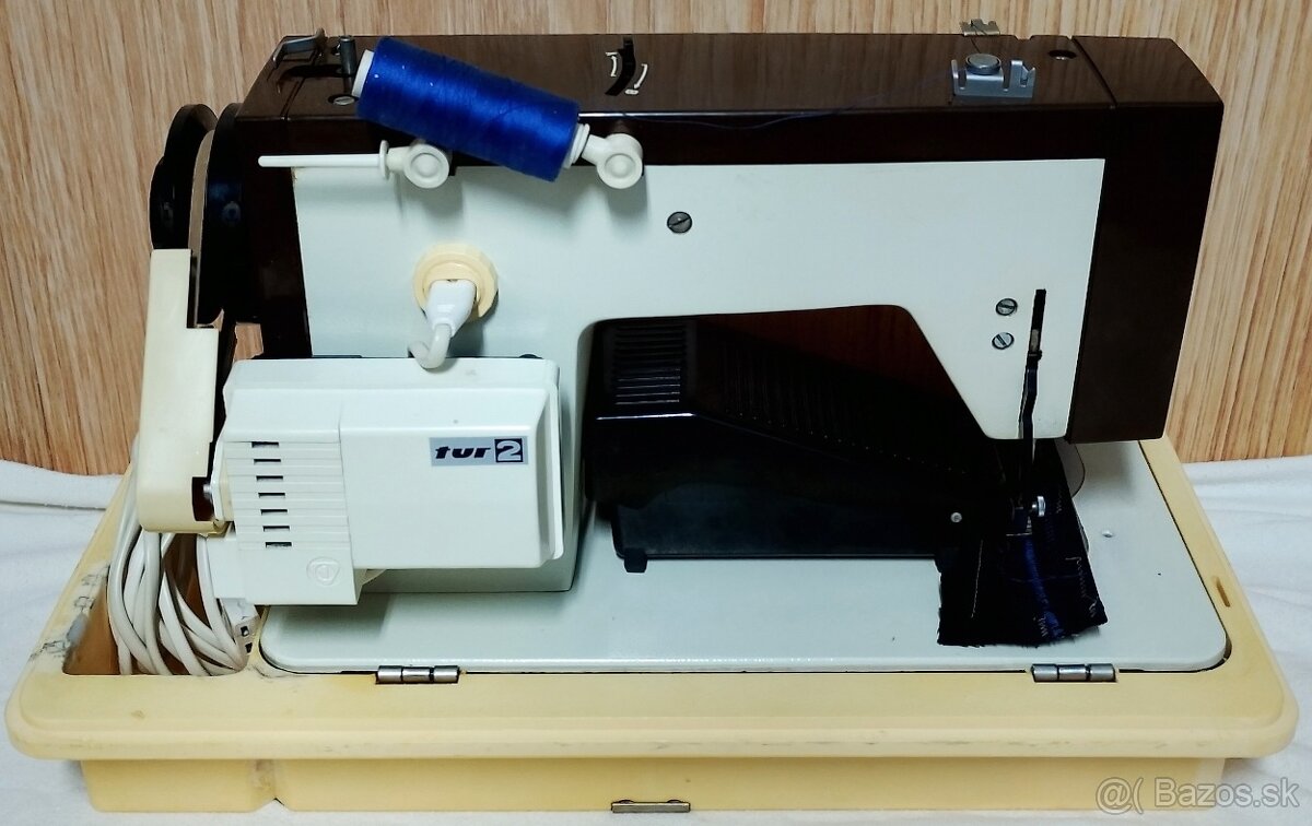 Kufríkový šijací stroj. - 5