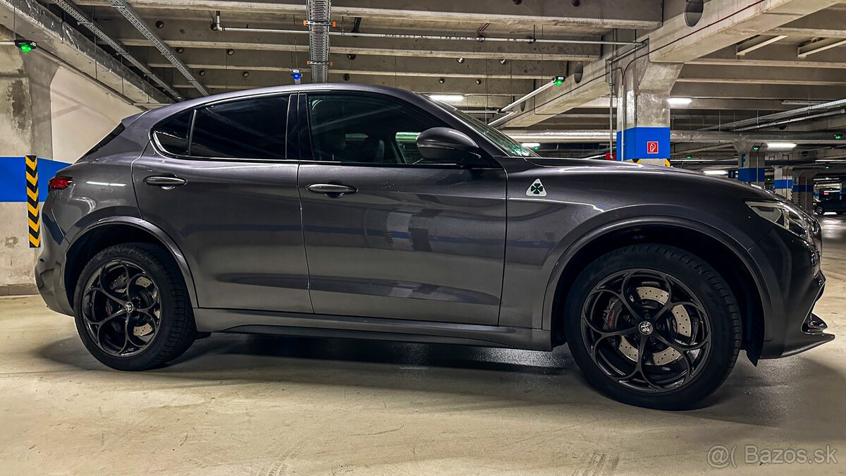 Alfa Romeo Stelvio QV - 5