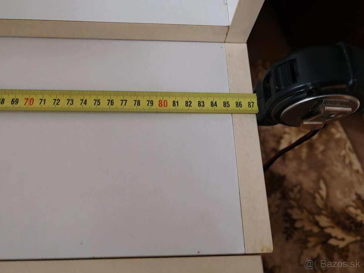 Toaletný stolík 10€ - 5