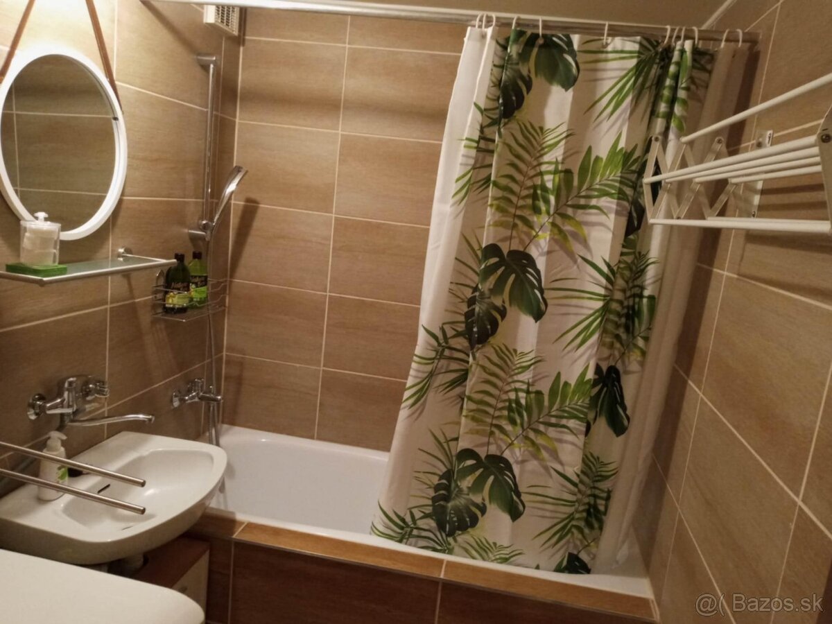 Predám 1-izbový byt v Štúrove - 5