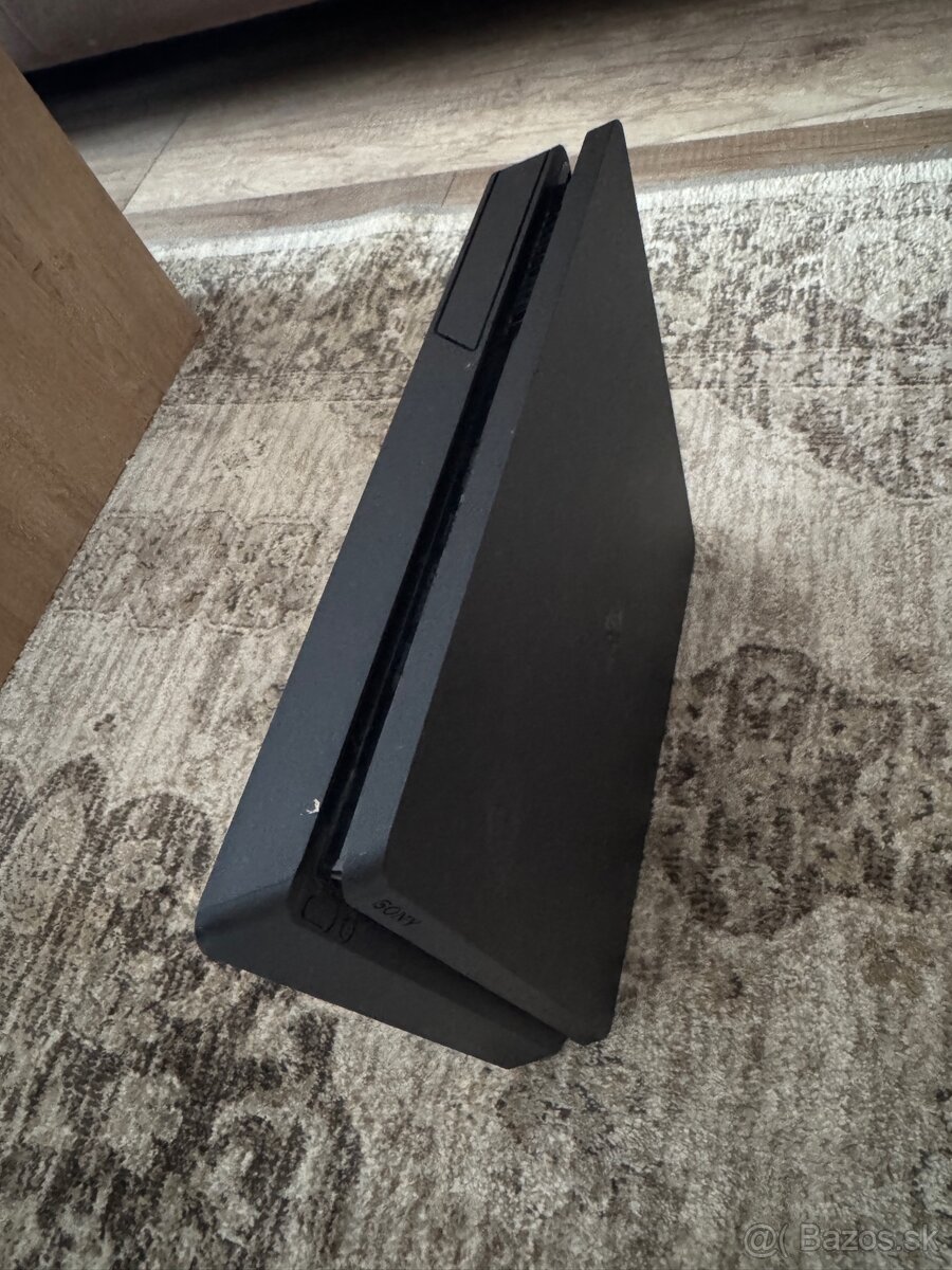 Predám ps4 slim - 5
