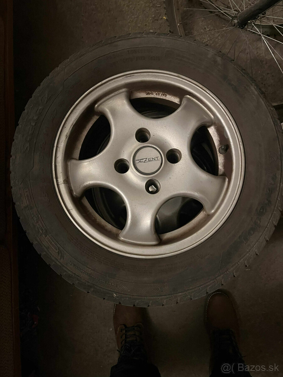 Elektrony na Feliciu R13 4x100 stred 57.1 - 5