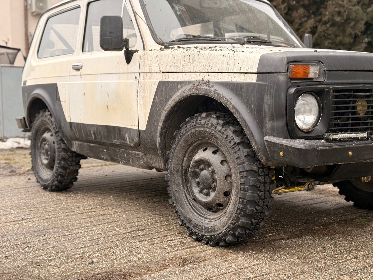 Lada Niva 1.7 - 5