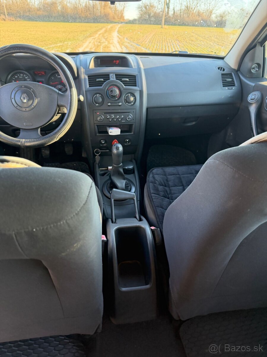 Renault Megane 1.5DCI - 5