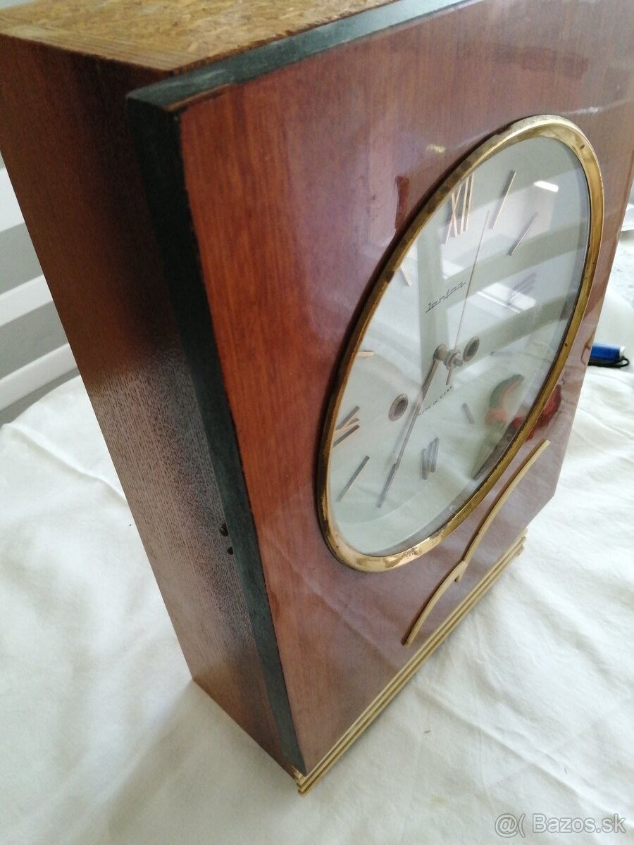 Nástenné hodiny Jantar - 5