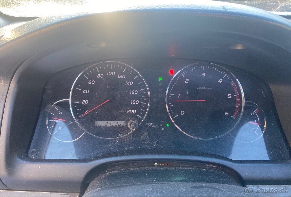 Toyota Landcruiser 120 - 5